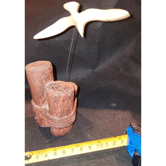 Wooden Resin Seagull Sculpture With Rustic Dock Stand MCM Mid Century - Picture 5 of 8